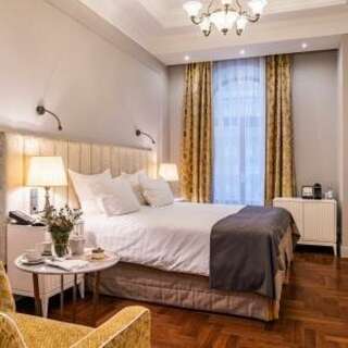 Гостиница Гельвеция Санкт-Петербург Deluxe (двуспальная кровать King size)-5