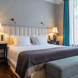 Гостиница Гельвеция Санкт-Петербург Deluxe (двуспальная кровать King size)-7