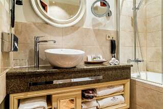 Гостиница Гельвеция Санкт-Петербург Улучшенный номер-4