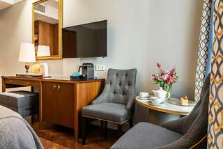 Гостиница Гельвеция Санкт-Петербург Улучшенный номер-2