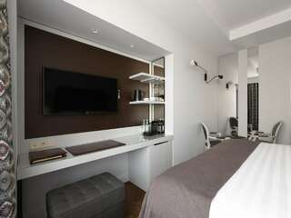 Гостиница Гельвеция Санкт-Петербург Улучшенный номер-15